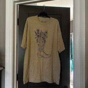 Pierce + Pine Beige Graphic Tee